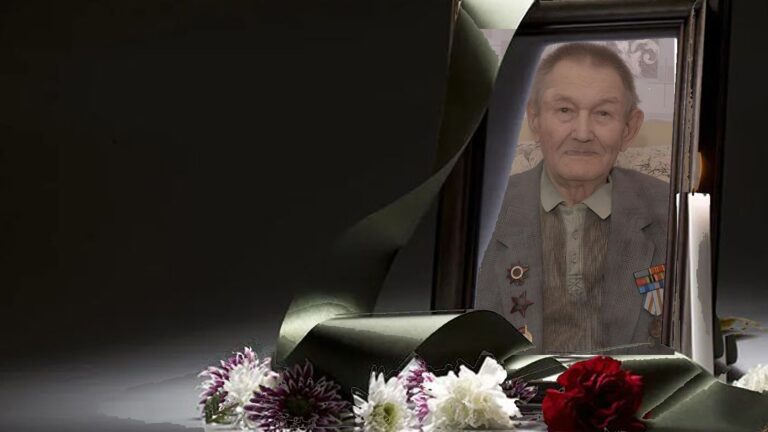 Василий Окладников